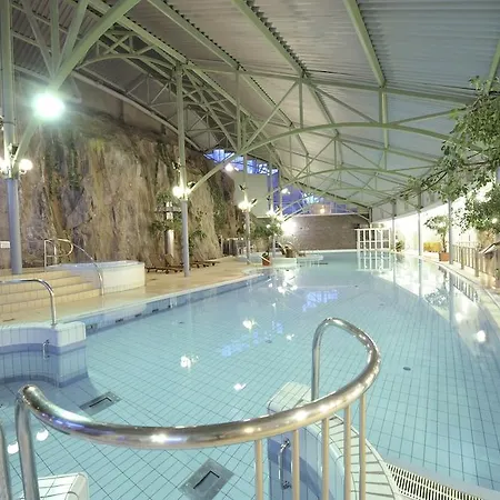 Club Tampereen Kehraeaemoe 4*