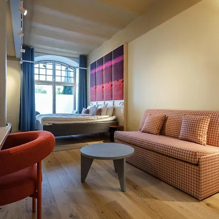 Club Tampereen Kehraeaemoe ホテル タンペレ