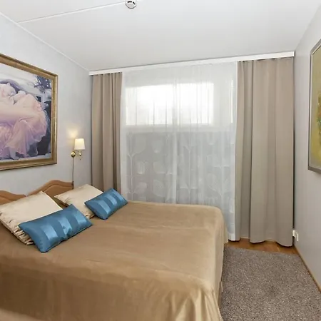 Club Tampereen Kehraeaemoe Hotel