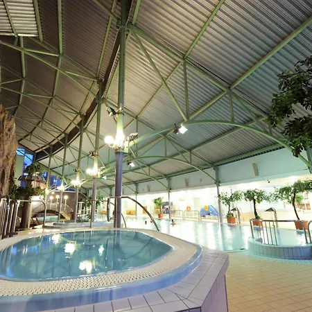 מלון Club Tampereen Kehraeaemoe 4*