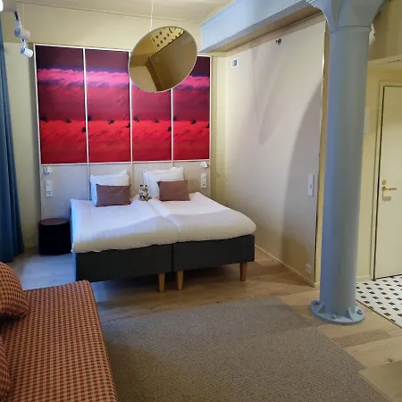 Club Tampereen Kehraeaemoe 4*