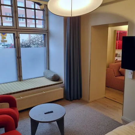 Club Tampereen Kehraeaemoe 4* Тампере