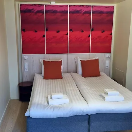 Hotel Club Tampereen Kehraeaemoe