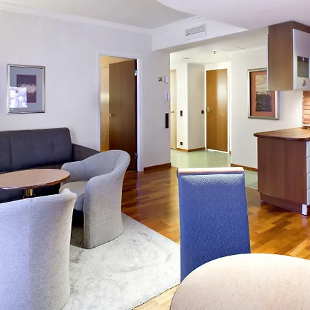 Club Tampereen Kehraeaemoe 4* タンペレ