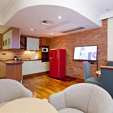 Club Tampereen Kehraeaemoe 4*