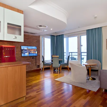 Club Tampereen Kehraeaemoe 4*