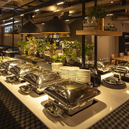 Club Tampereen Kehraeaemoe 4*