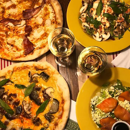 Hotel Club Tampereen Kehraeaemoe 4*