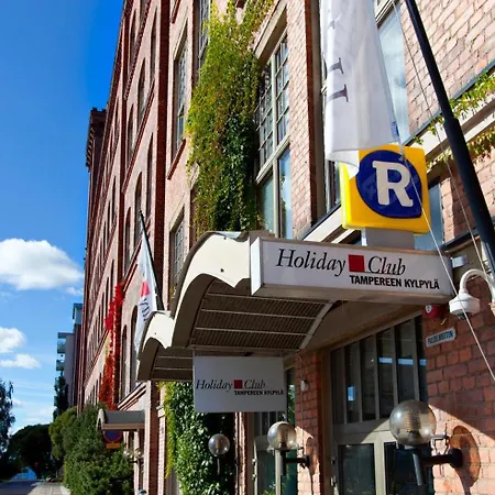 Club Tampereen Kehraeaemoe ホテル