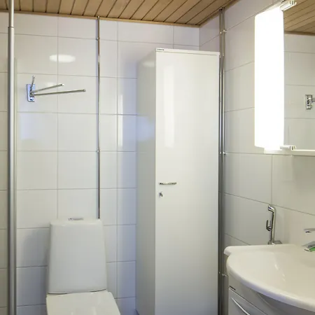 Club Tampereen Kehraeaemoe Hotel 4*