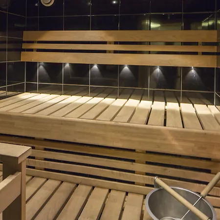 Club Tampereen Kehraeaemoe Hotel Tampere