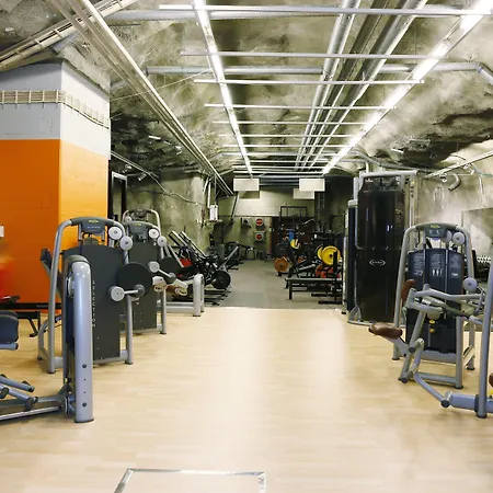 Club Tampereen Kehraeaemoe ホテル タンペレ