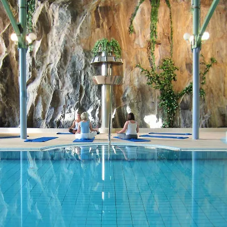 Club Tampereen Kehraeaemoe Hotel 4*