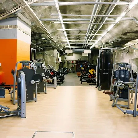 Hotel Club Tampereen Kehraeaemoe 4*