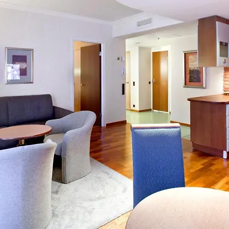 Hotel Club Tampereen Kehraeaemoe Tampere