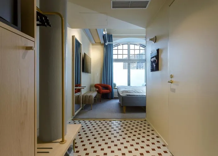 Club Tampereen Kehraeaemoe 4*