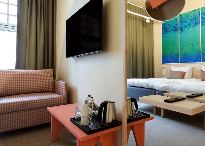 Club Tampereen Kehraeaemoe فندق 4*