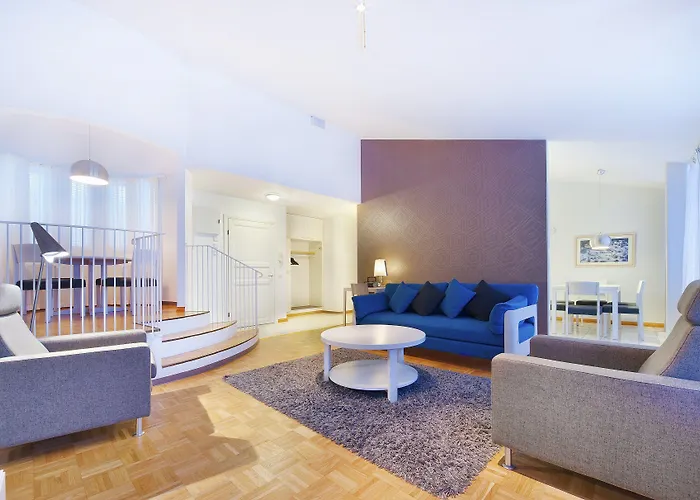 فندق Club Tampereen Kehraeaemoe 4*