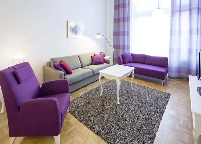 فندق Club Tampereen Kehraeaemoe تامبير