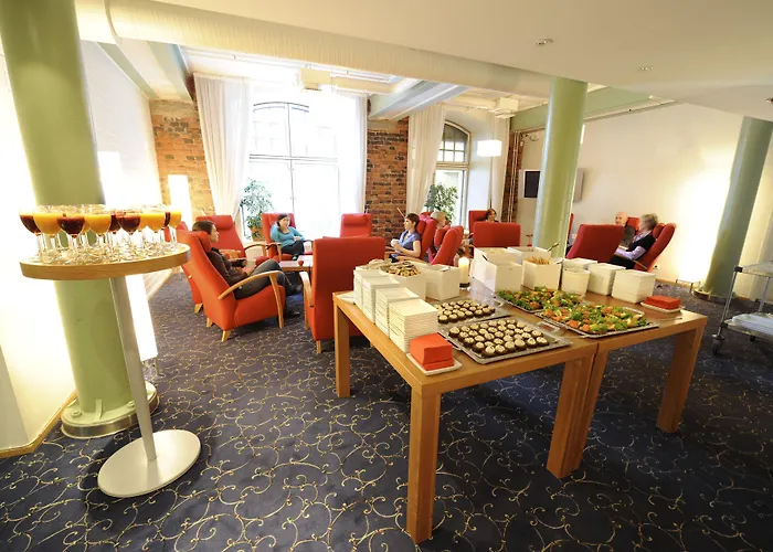 فندق Club Tampereen Kehraeaemoe تامبير